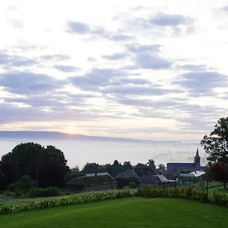 Petite Perle En Haute Ardenne Avec Vue Sur La Vallée, Infra-rouge Et Bain Balnéo