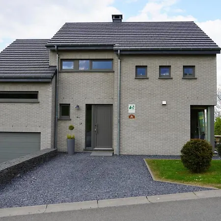 Petite Perle En Haute Ardenne Avec Vue Sur La Vallée, Infra-rouge Et Bain Balnéo