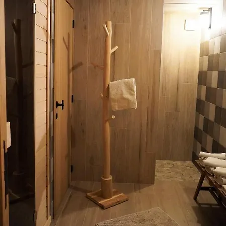 Casa vacanze Petite Perle En Haute Ardenne Avec Vue Sur La Vallée, Infra-rouge Et Bain Balnéo Lierneux