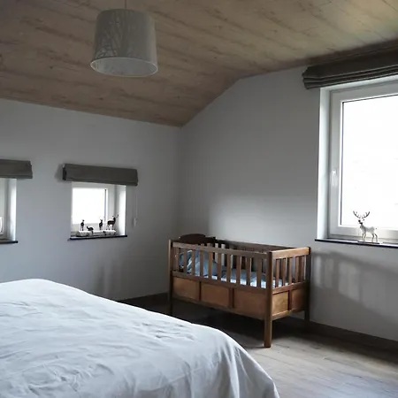 Petite Perle En Haute Ardenne Avec Vue Sur La Vallée, Infra-rouge Et Bain Balnéo *