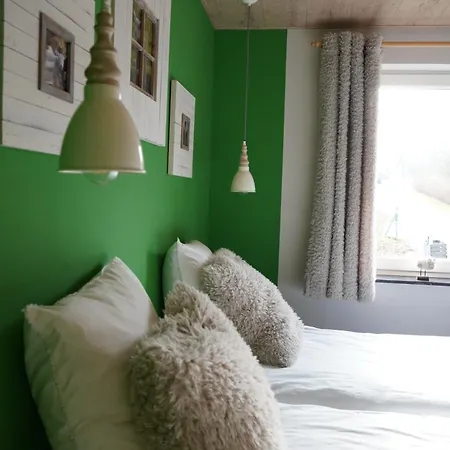 Petite Perle En Haute Ardenne Avec Vue Sur La Vallée, Infra-rouge Et Bain Balnéo Hébergement de vacances Lierneux