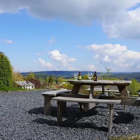 Petite Perle En Haute Ardenne Avec Vue Sur La Vallée, Infra-rouge Et Bain Balnéo
